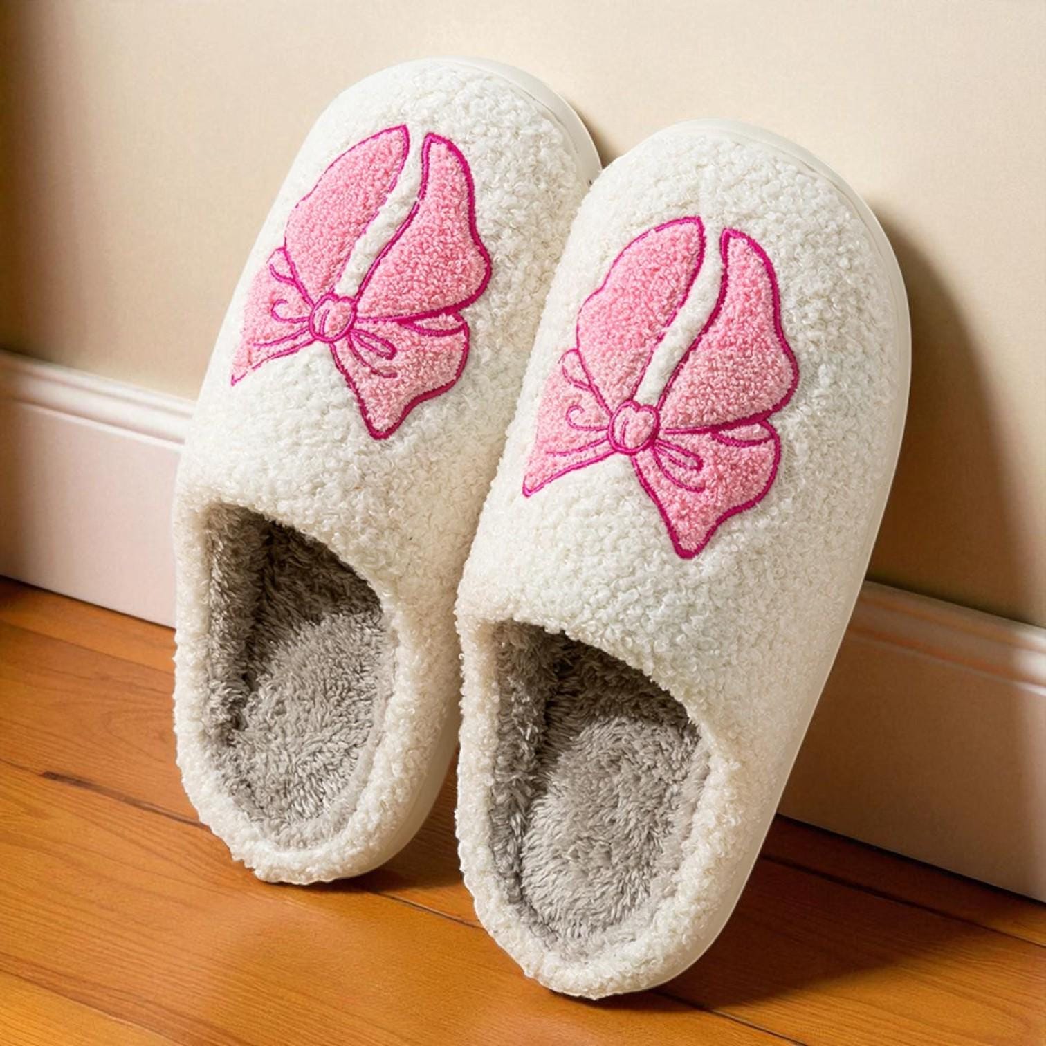 Women’s Plush Bow Slippers – Elegant Insulated House Shoes with Non-Slip Sole
