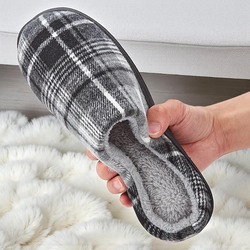 Men’s Plaid Memory Foam Slippers – Insulated House Shoes with Indoor/Outdoor Rubber Sole