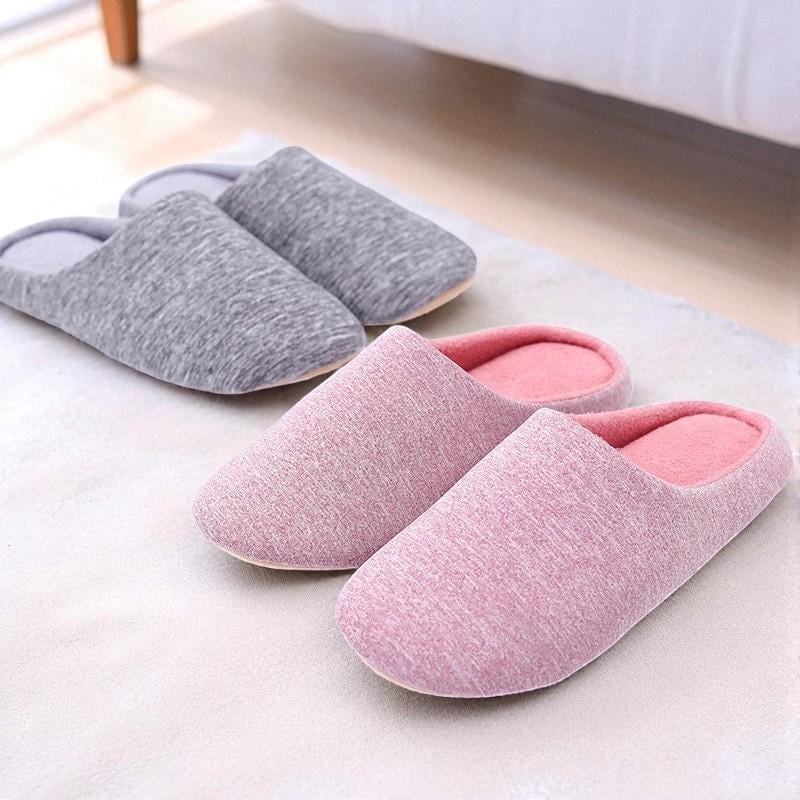 Women’s Classic Faux Fur Indoor Slippers – Insulated Plush Home Slides with Non-Slip Sole