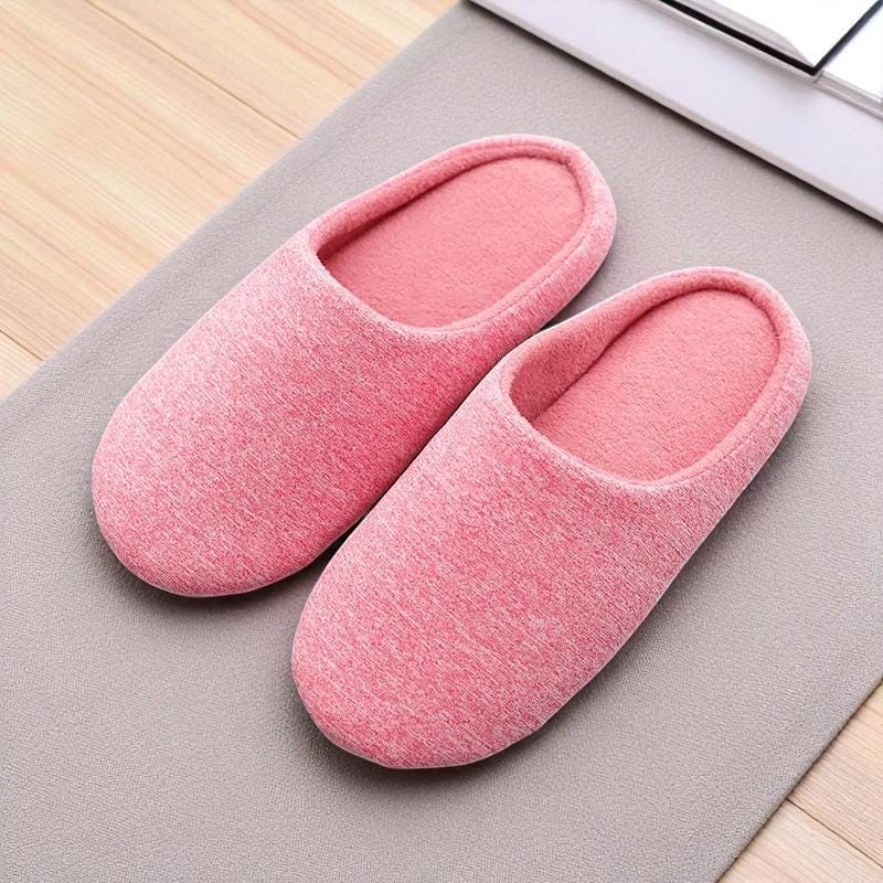 Women’s Classic Faux Fur Indoor Slippers – Insulated Plush Home Slides with Non-Slip Sole