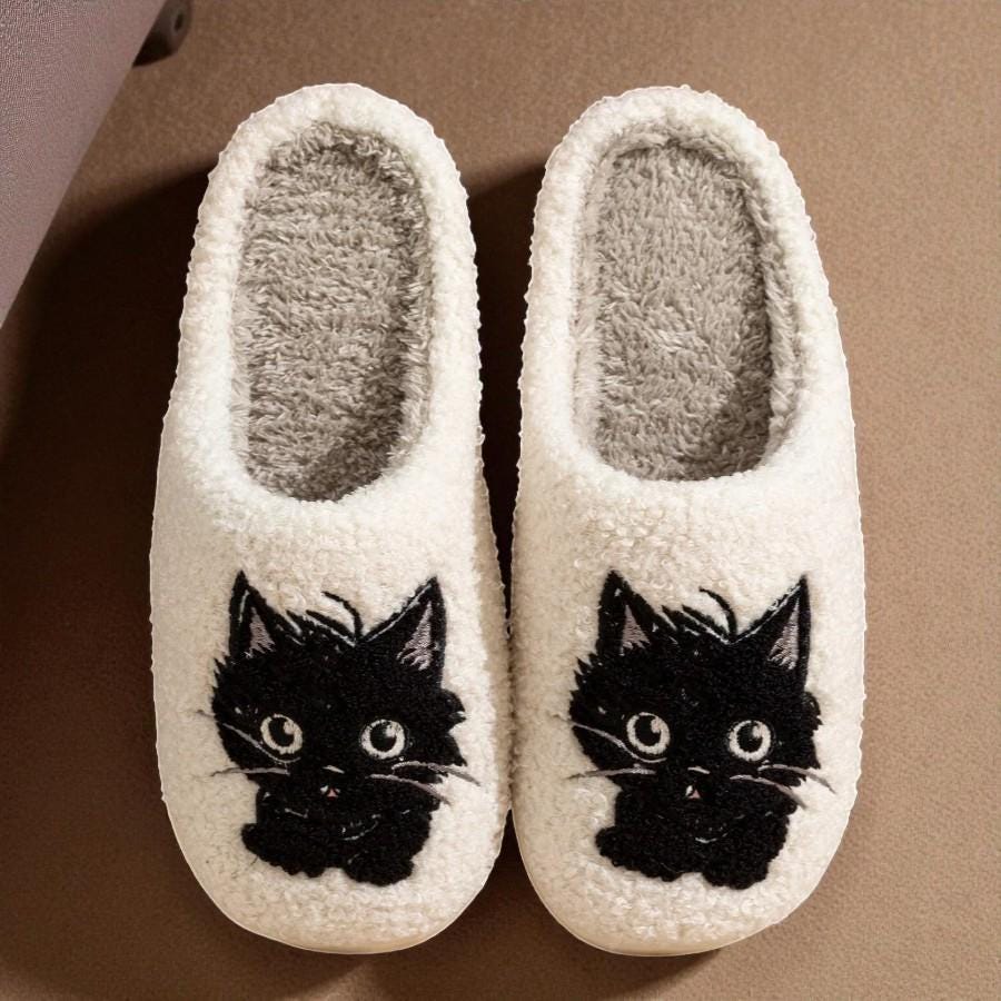 Women's Cozy Black Feline Plush Indoor Slippers - Warm & Snug