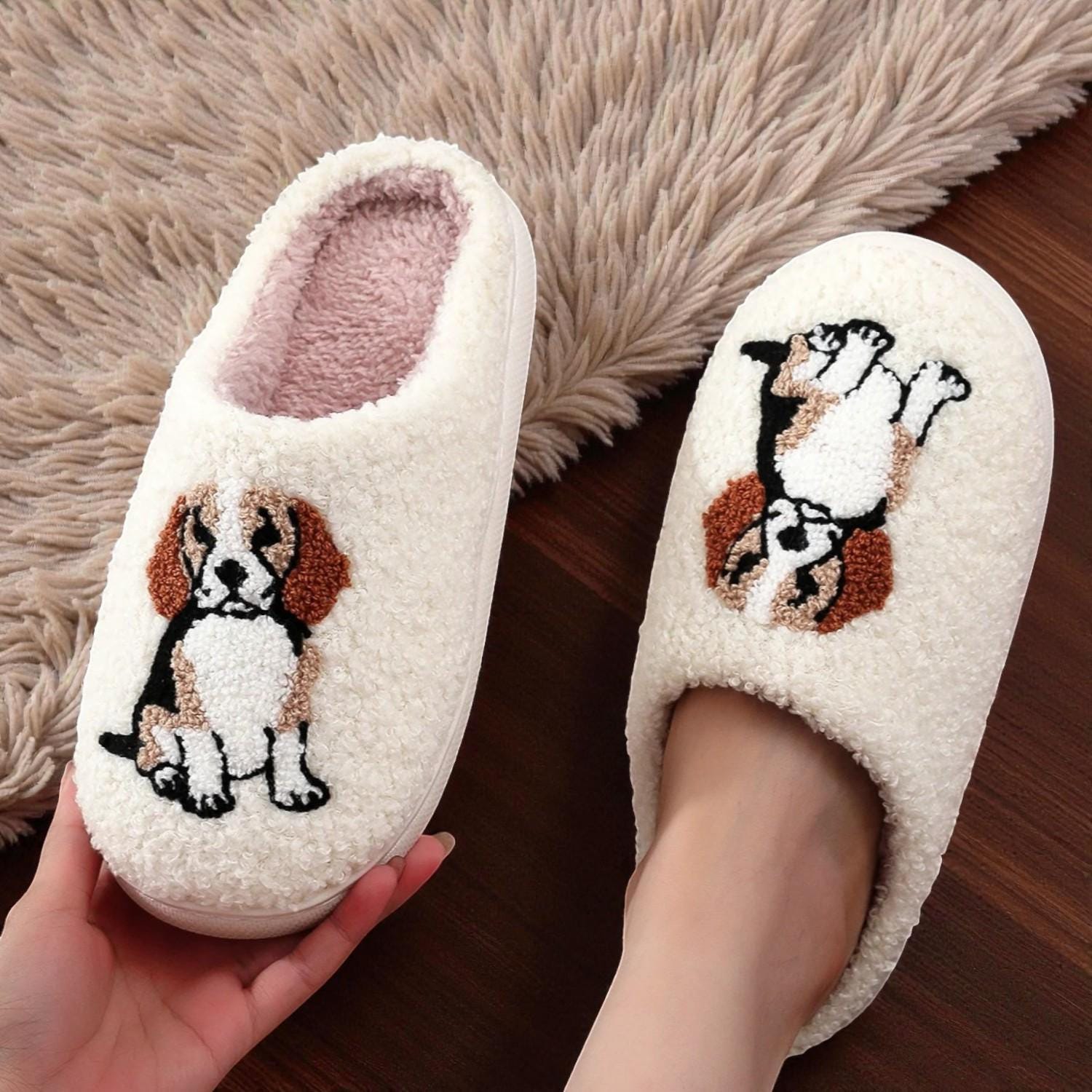Women’s Beagle Plush House Slippers – Insulated Dog-Themed Indoor Footwear with Cushioned Sole