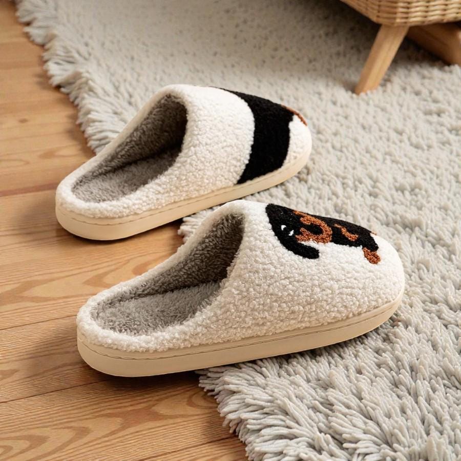 Women’s Embroidered Dachshund Slippers – Premium Thermal Fleece House Shoes with Cushioned Sole